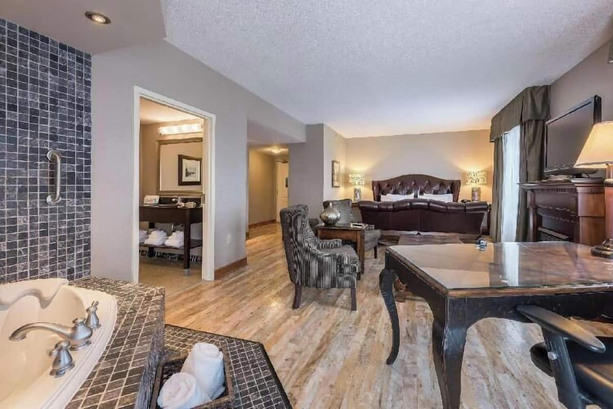 Iron/ironing board, free WiFi, bed sheets, alarm clocks