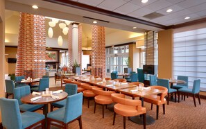 Lobby - Hilton Garden Inn Clarksville (Clarksville)