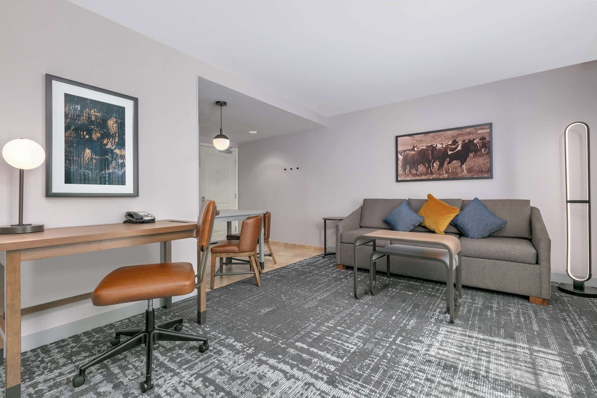 Studiosuite, 1 kingsize bed, niet-roken | Lakens van Egyptisch katoen, luxe beddengoed, een kluis op de kamer