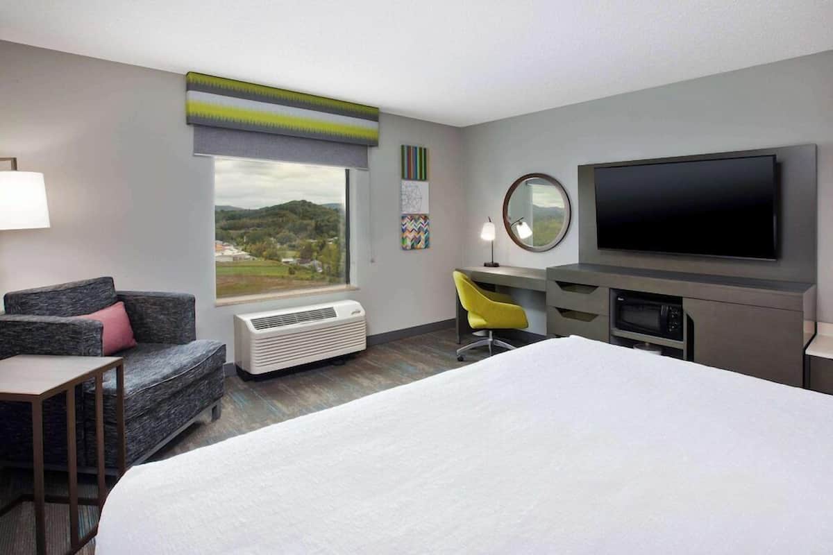 In-room safe, desk, iron/ironing board, free cribs/infant beds