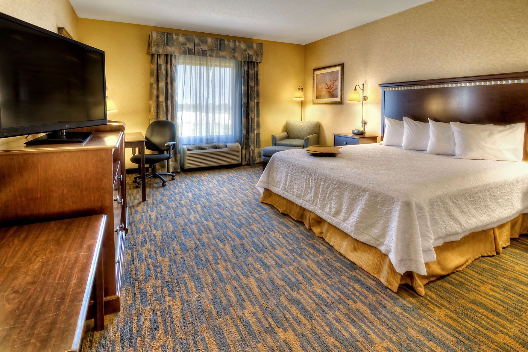 In-room safe, iron/ironing board, free WiFi, bed sheets