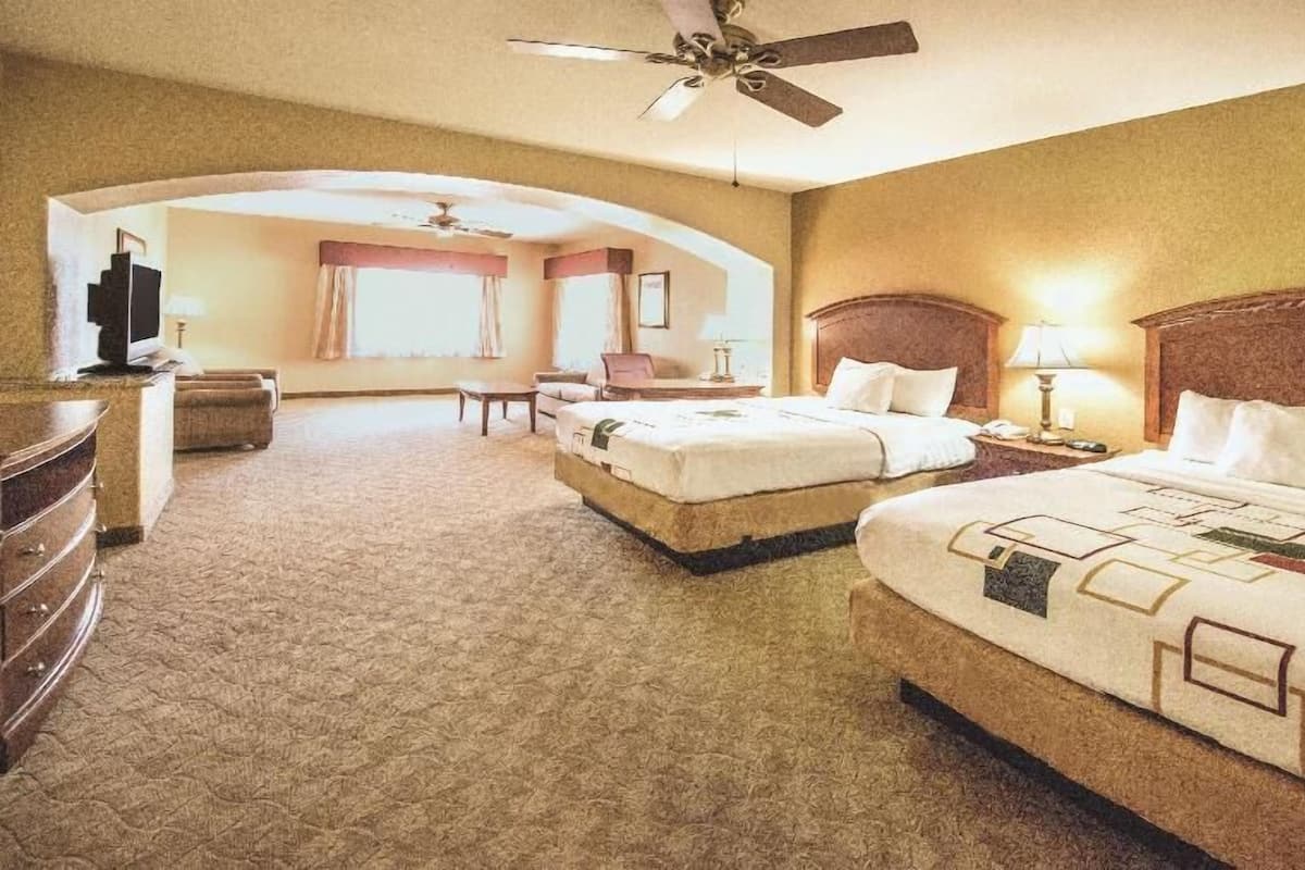 In-room safe, desk, blackout drapes, iron/ironing board