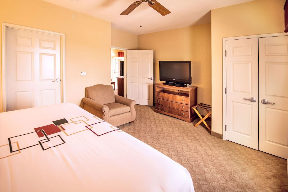 In-room safe, desk, blackout drapes, iron/ironing board