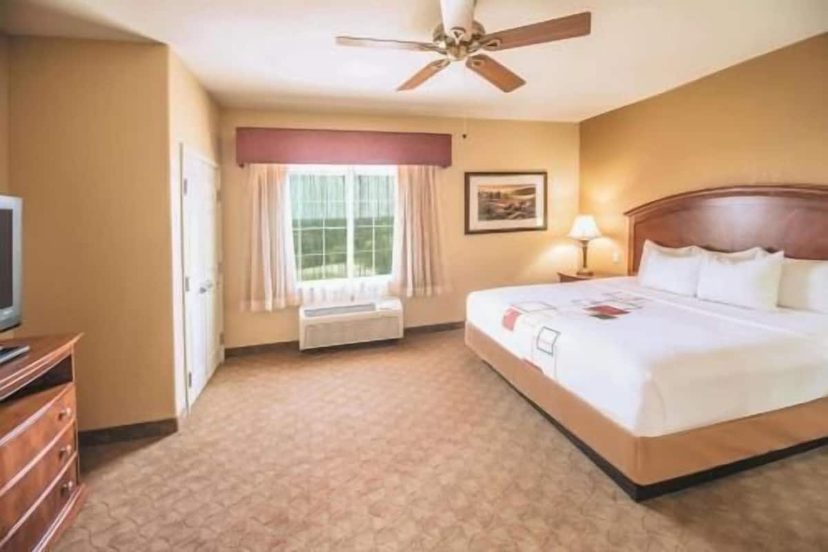 In-room safe, desk, blackout drapes, iron/ironing board