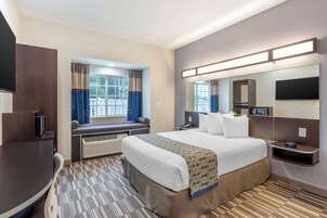 标准房, 1 张大床, 无烟房 | 客房内保险箱、办公桌、熨斗/熨衣板、免费 WiFi