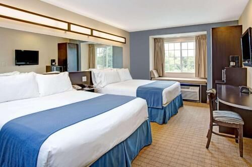 In-room safe, desk, iron/ironing board, free WiFi