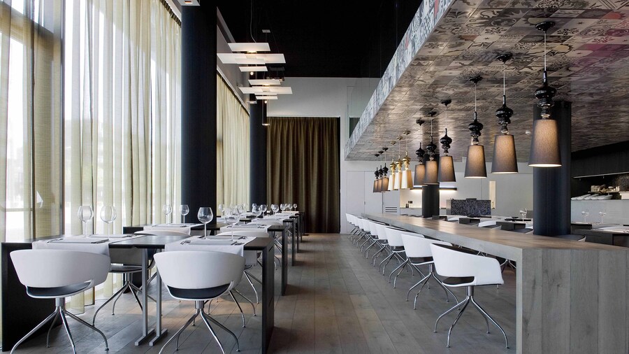 Carbon Hotel - Different Hotels