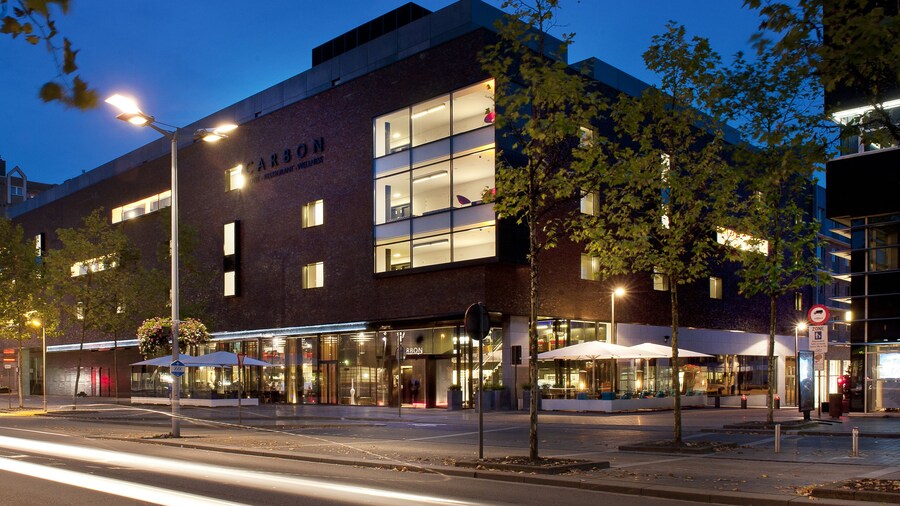 Carbon Hotel - Different Hotels