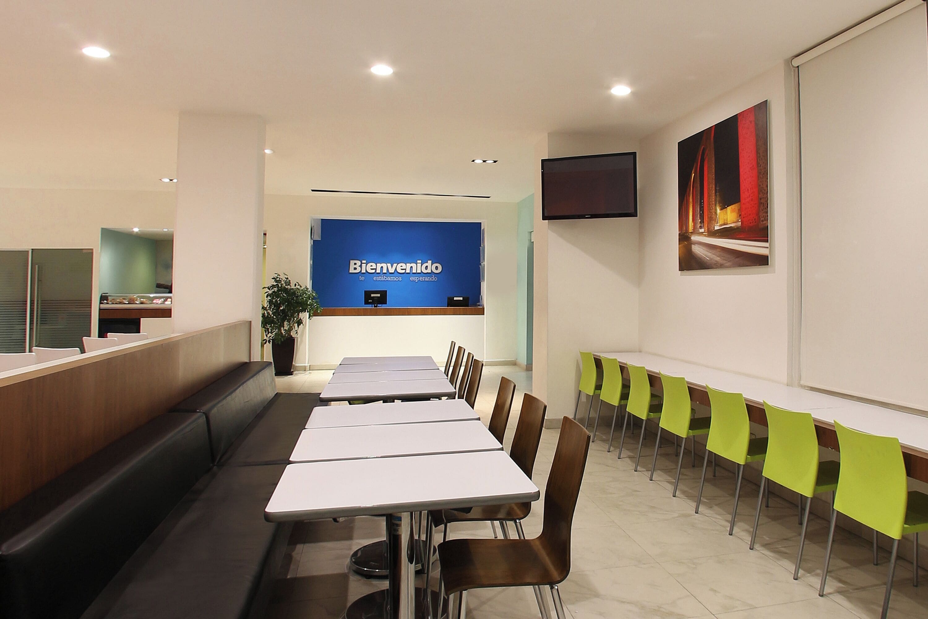 Foto - One Queretaro Plaza Galerias