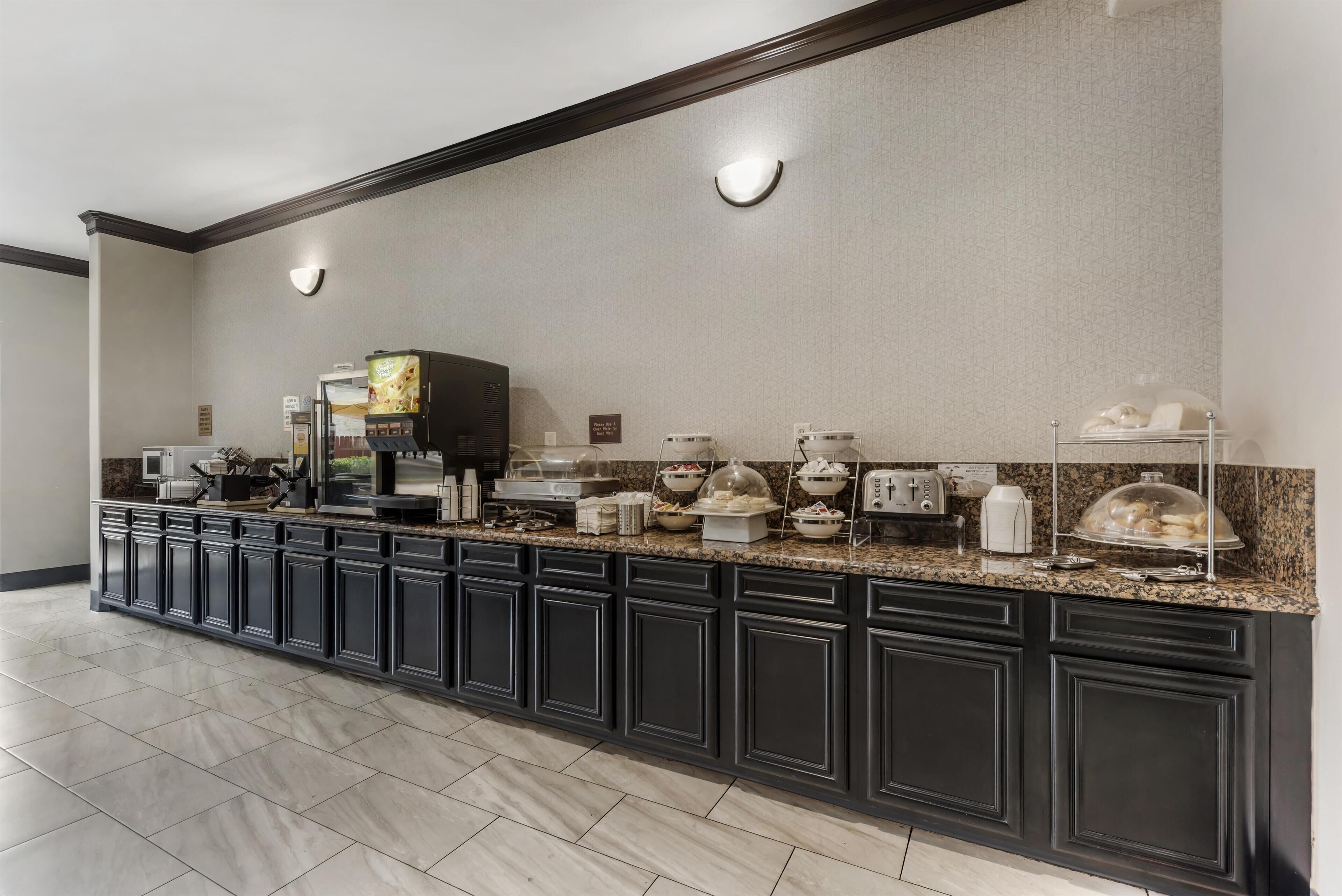 Photo - Best Western Sea World - Lackland AFB NW Hotel & Suites