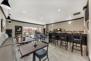 Free daily self-serve breakfast - Best Western Sea World/Lackland AFB NW Hotel & Suites (San Antonio)