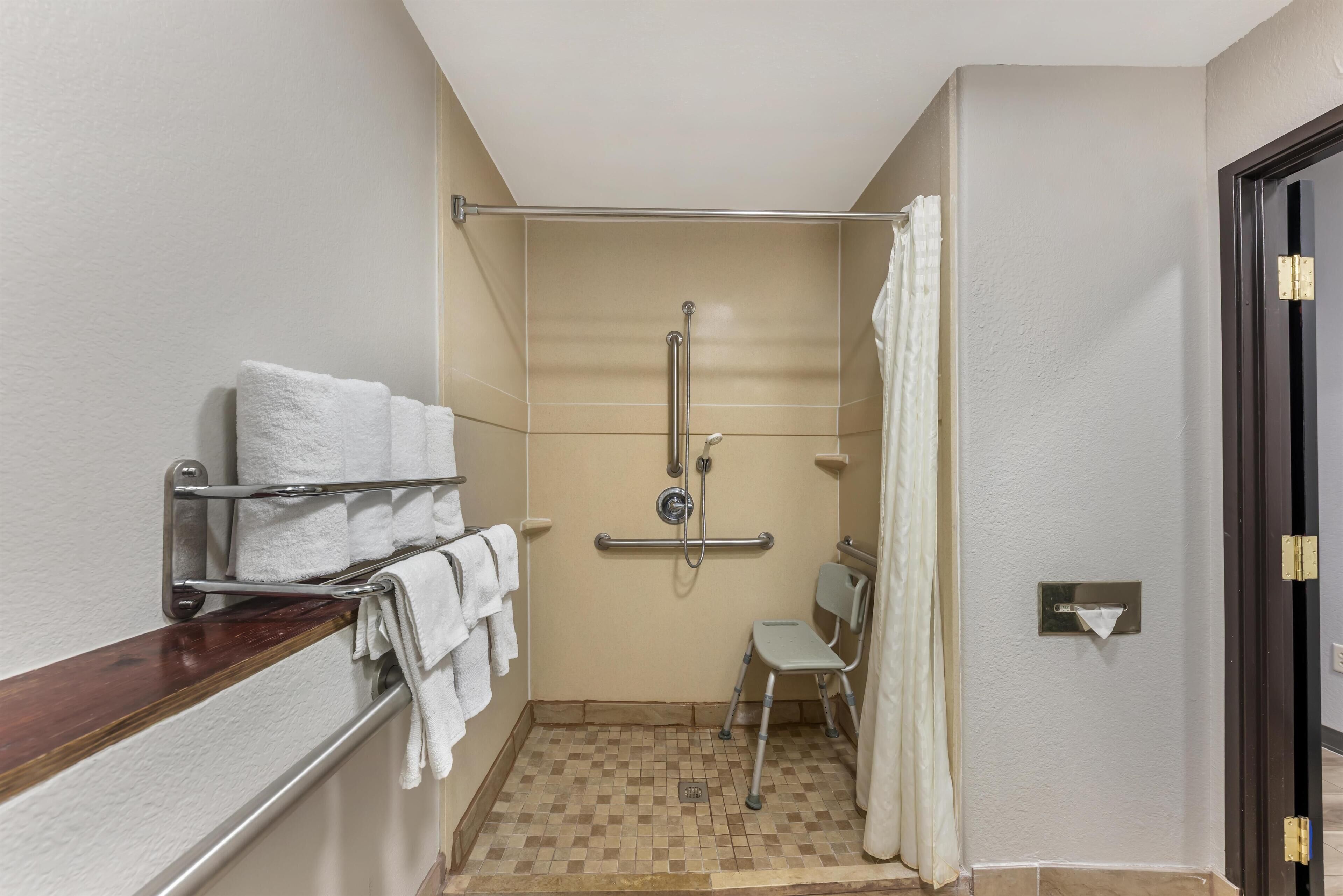 Photo - Best Western Sea World - Lackland AFB NW Hotel & Suites