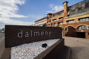 Exterior - Dalmeny Resort Hotel (Lytham St. Anne's)