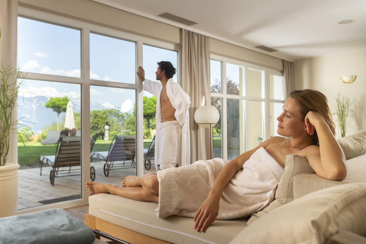 sauna, turkish bath/hammam, body treatments, body wraps, body scrubs