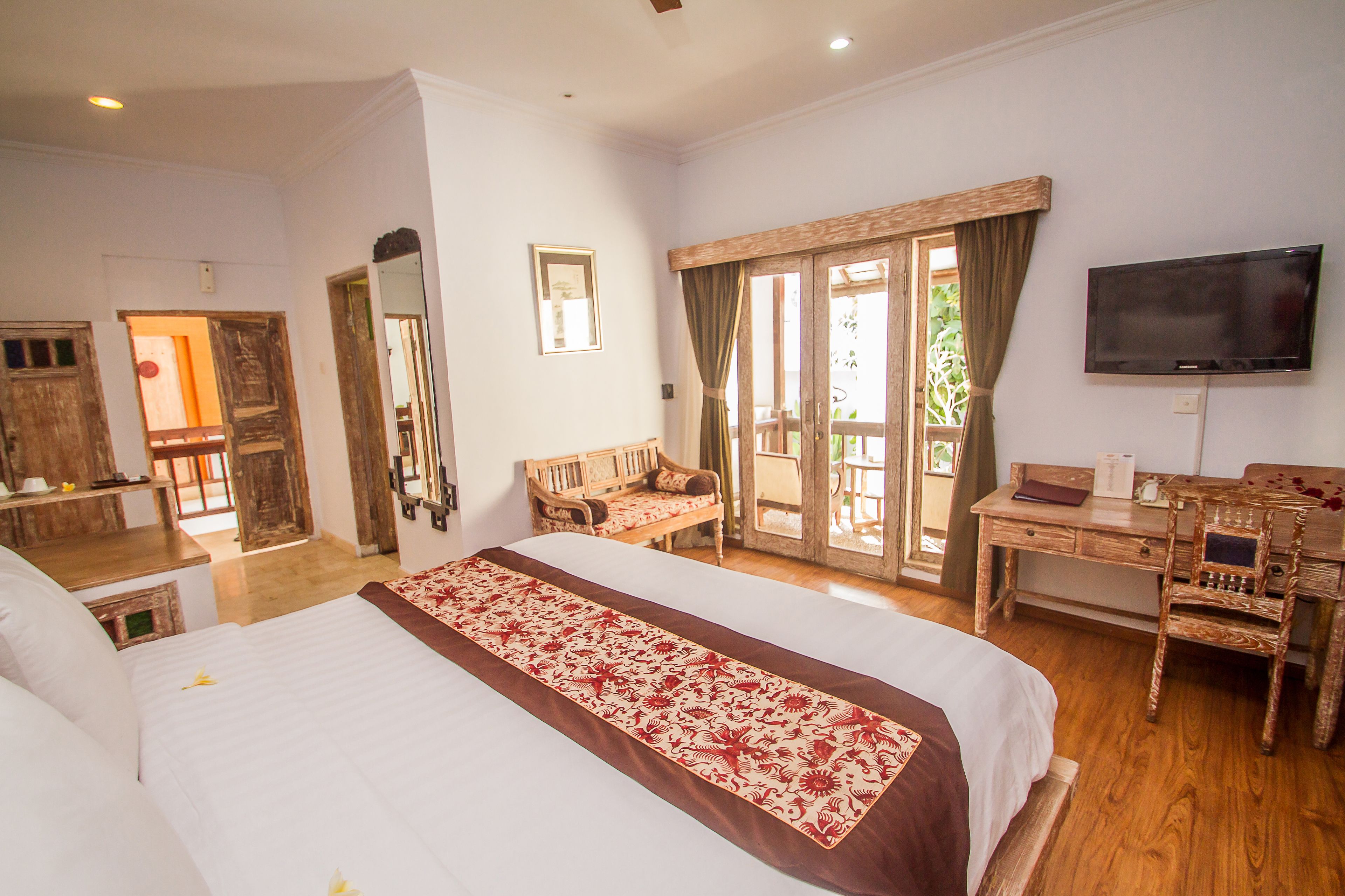 Deluxe Room (Mansion) | Premium bedding, pillow-top beds, in-room safe, individually decorated