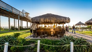 Quầy bar trên bãi biển