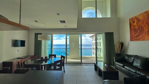 Penthouse Pacifico Tower | Quang cảnh từ phòng