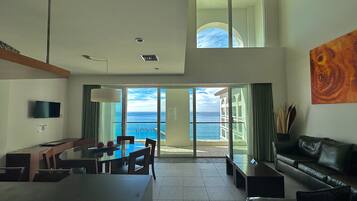 Penthouse Pacifico Tower | 部屋からの景観