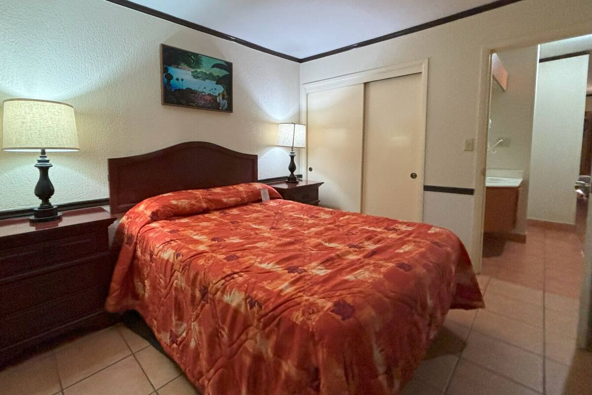 One Bedroom Suite Playas Tower | WiFi (無料)、ベッドシーツ
