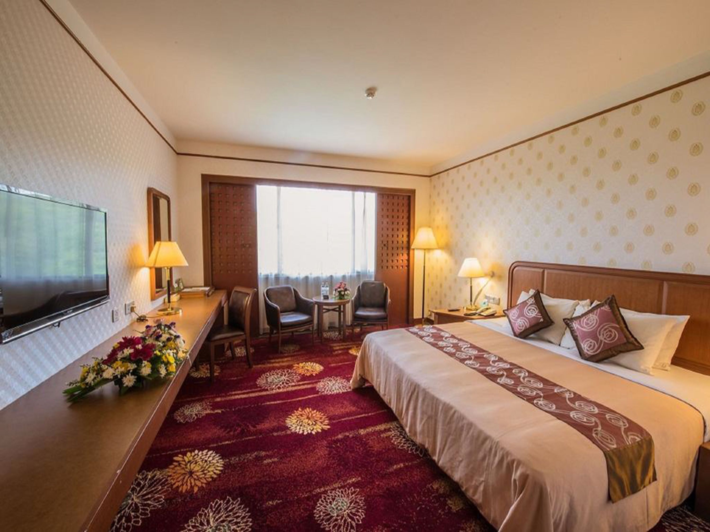 Minibar, in-room safe, desk, blackout drapes