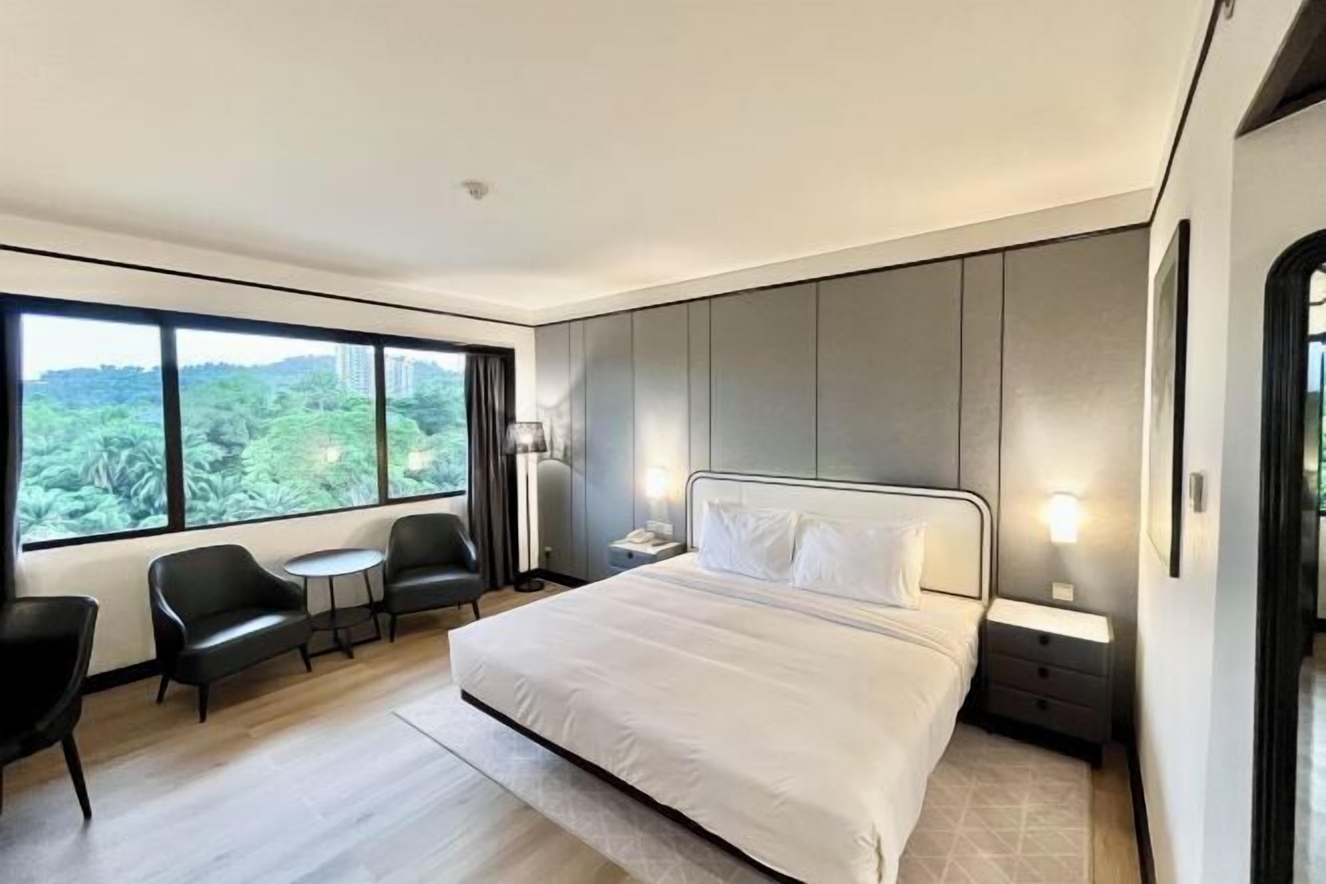 Minibar, in-room safe, desk, blackout drapes