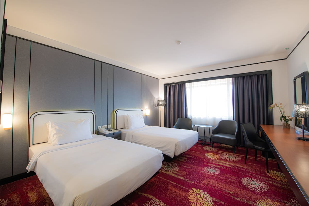 Minibar, in-room safe, desk, blackout drapes