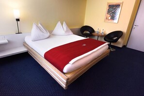 Värdeförvaringsskåp på rummet, skrivbord, extrasängar och gratis wi-fi