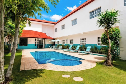 Ocean View Hotel