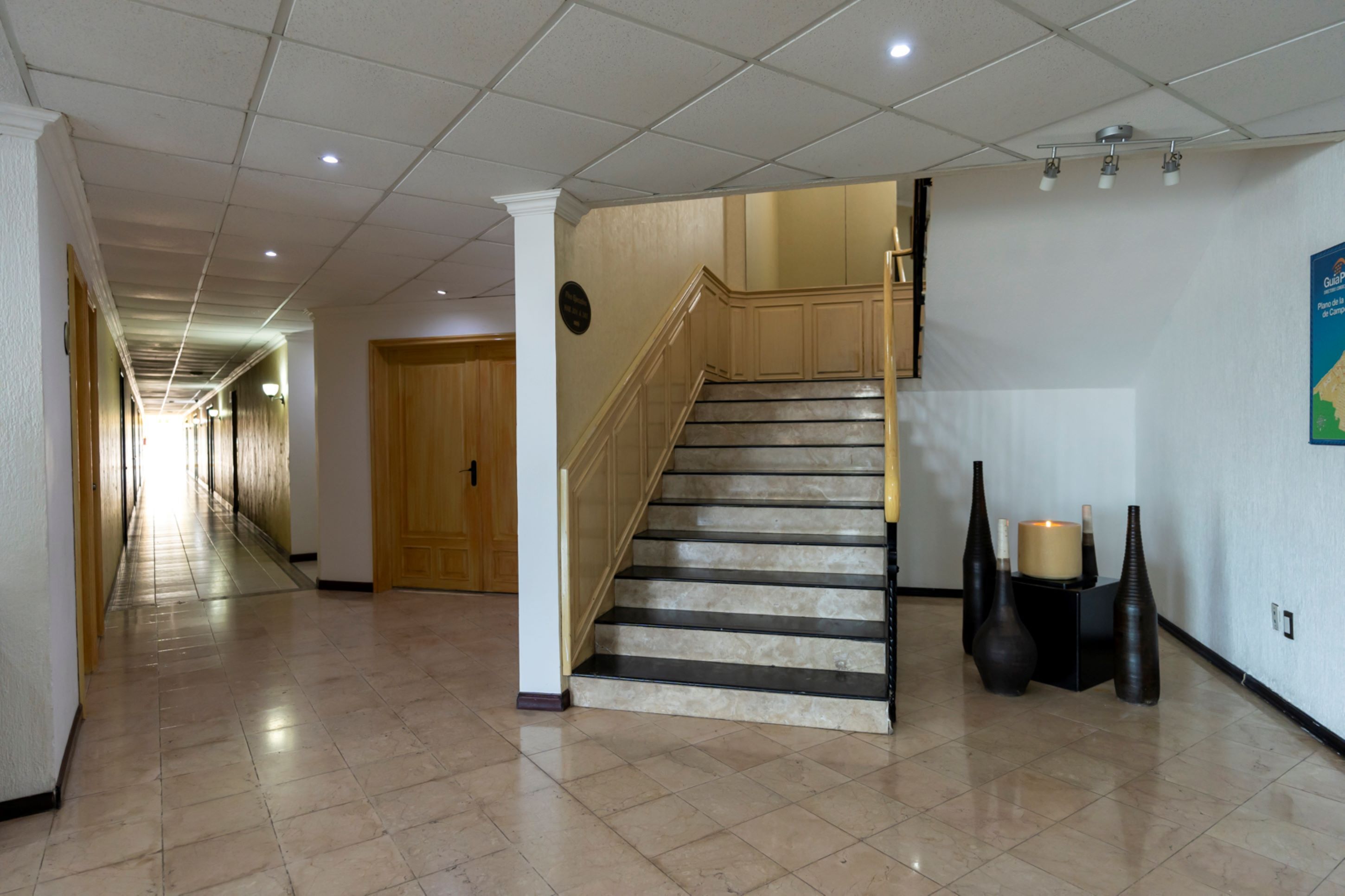 handrails in stairways