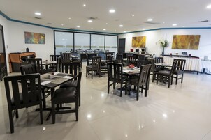 Daily buffet breakfast for a fee