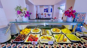 朝食ビュッフェ