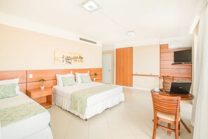 Suite, Hot Tub