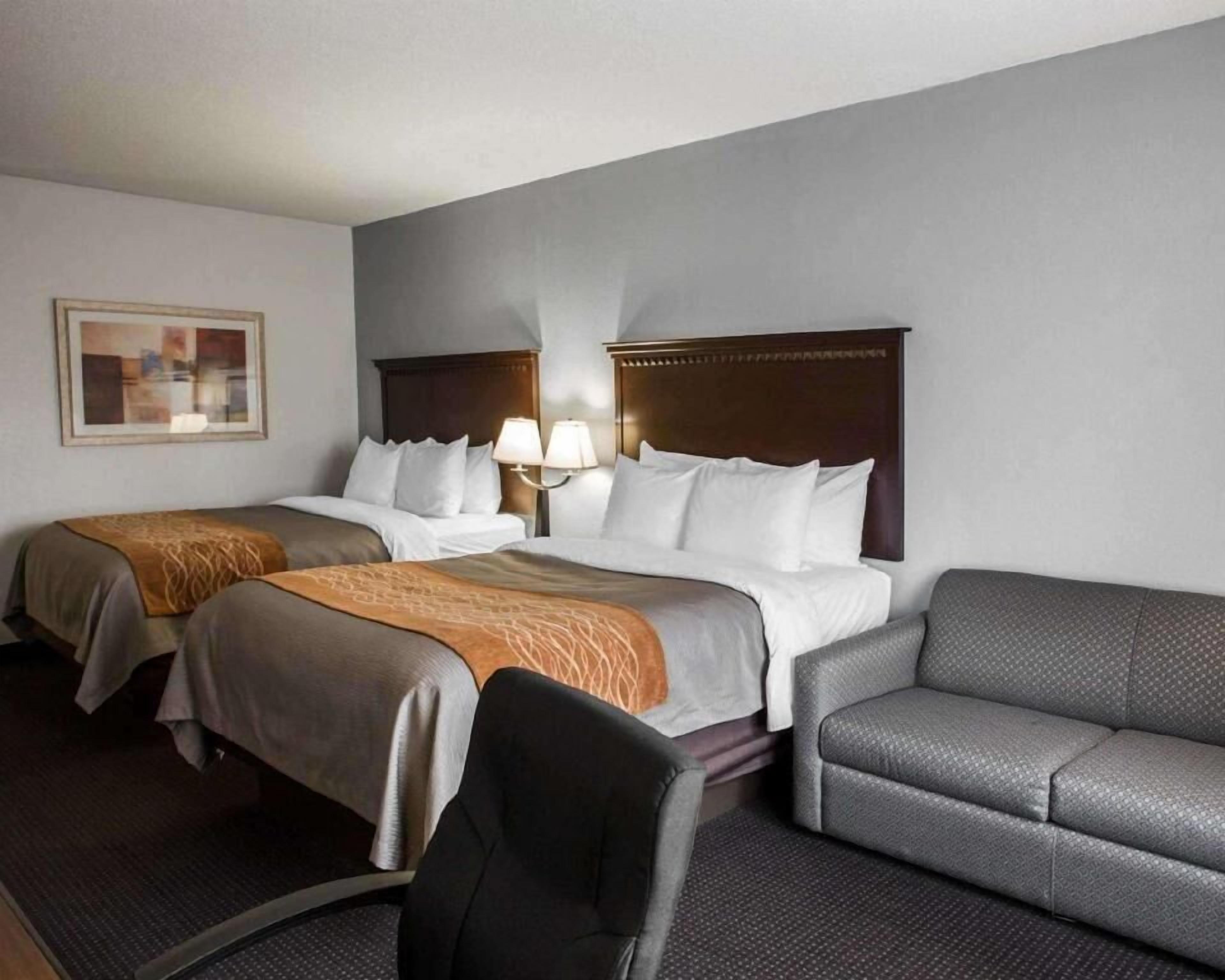 Desk, iron/ironing board, free WiFi, bed sheets