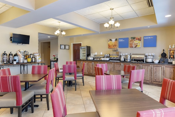 Coffee service - Comfort Inn & Suites Lumberton Central I-95 (Lumberton)