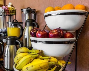 Free daily buffet breakfast  - Comfort Inn & Suites Lumberton Central I-95 (Lumberton)