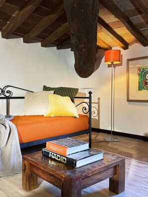 Deluxe Suite, Multiple Beds | Living area - Bio Agriturismo il Vigno (Caprese Michelangelo)