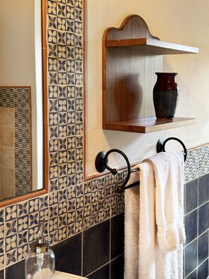Shower, hair dryer, bidet, towels - Bio Agriturismo il Vigno (Caprese Michelangelo)