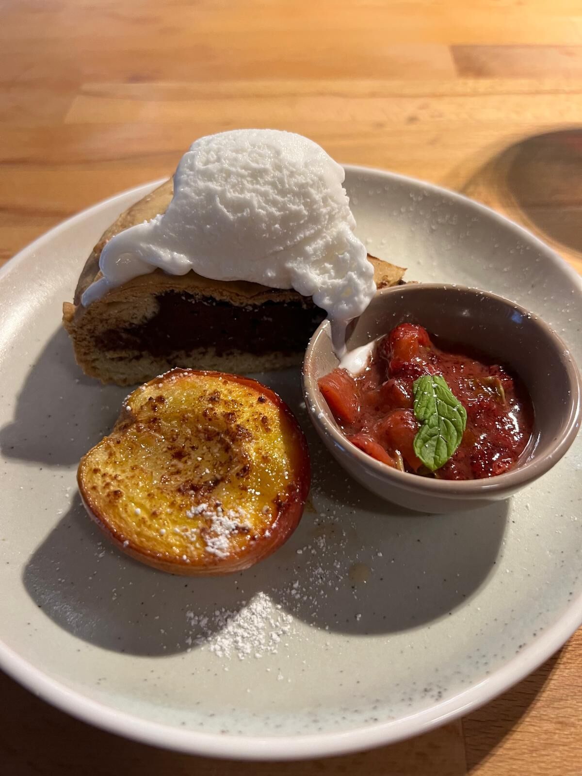 餐飲