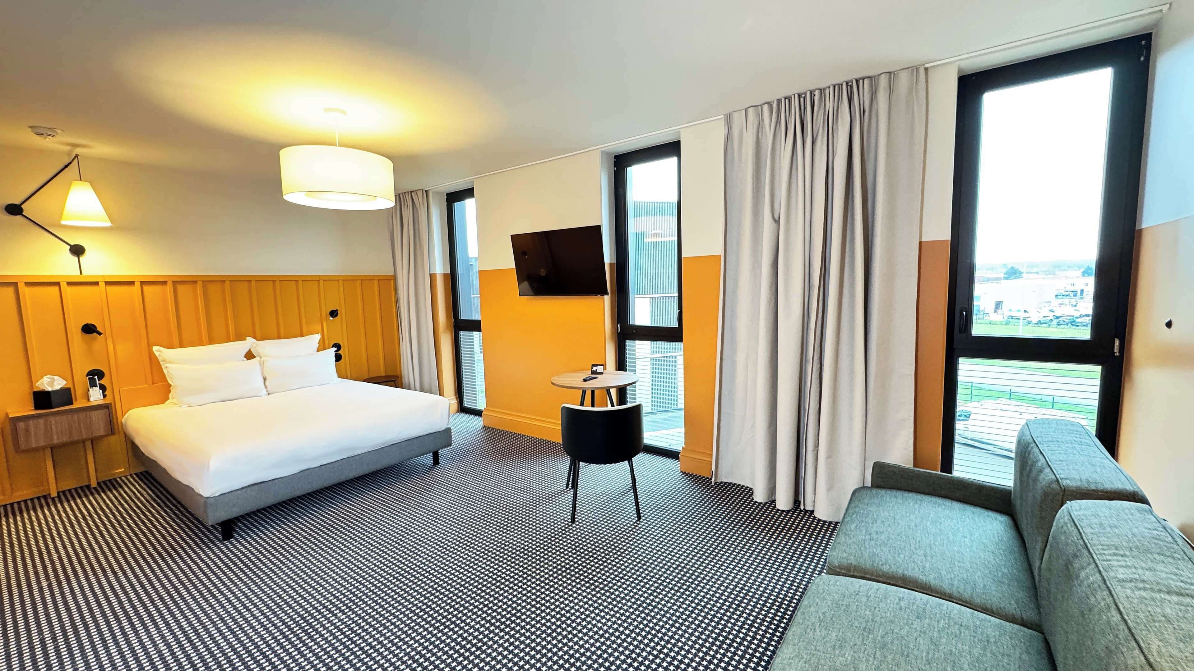 junior suite, 1 queen bed with sofa bed | premium bedding, desk, blackout curtains, free wifi