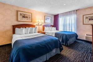 Premium bedding, desk, blackout drapes, iron/ironing board - Quality Suites Central (Colorado Springs)