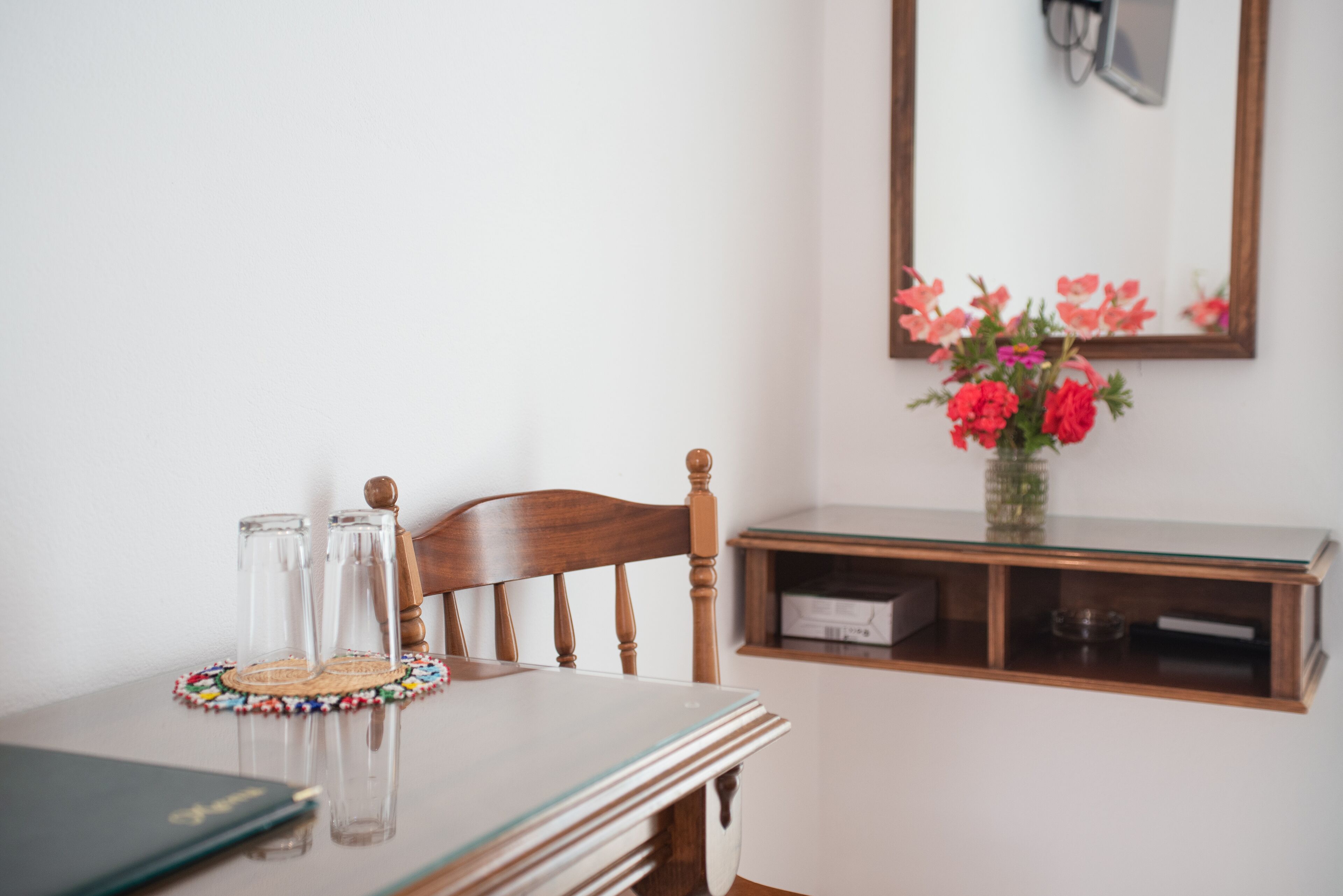 standard room, sea view | 1 bedroom, down duvets, soundproofing, iron/ironing board