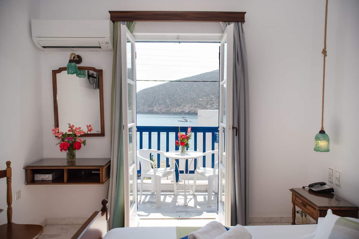 Standaard kamer, uitzicht op zee | Donzen dekbedden, geluiddichte muren, een strijkplank/strijkijzer