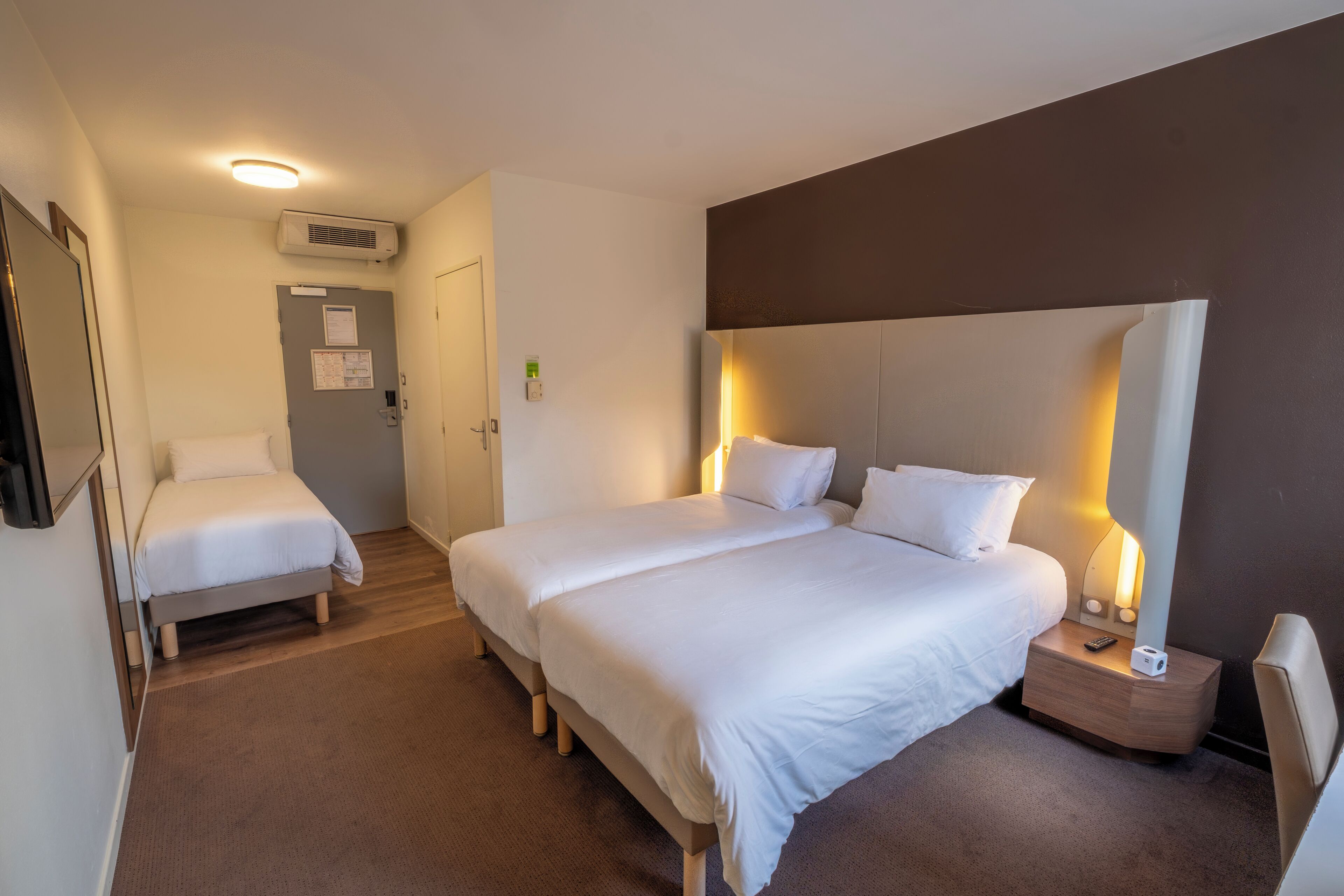 Standard Room, 3 Single Beds | Premium bedding, individually furnished, desk, laptop workspace