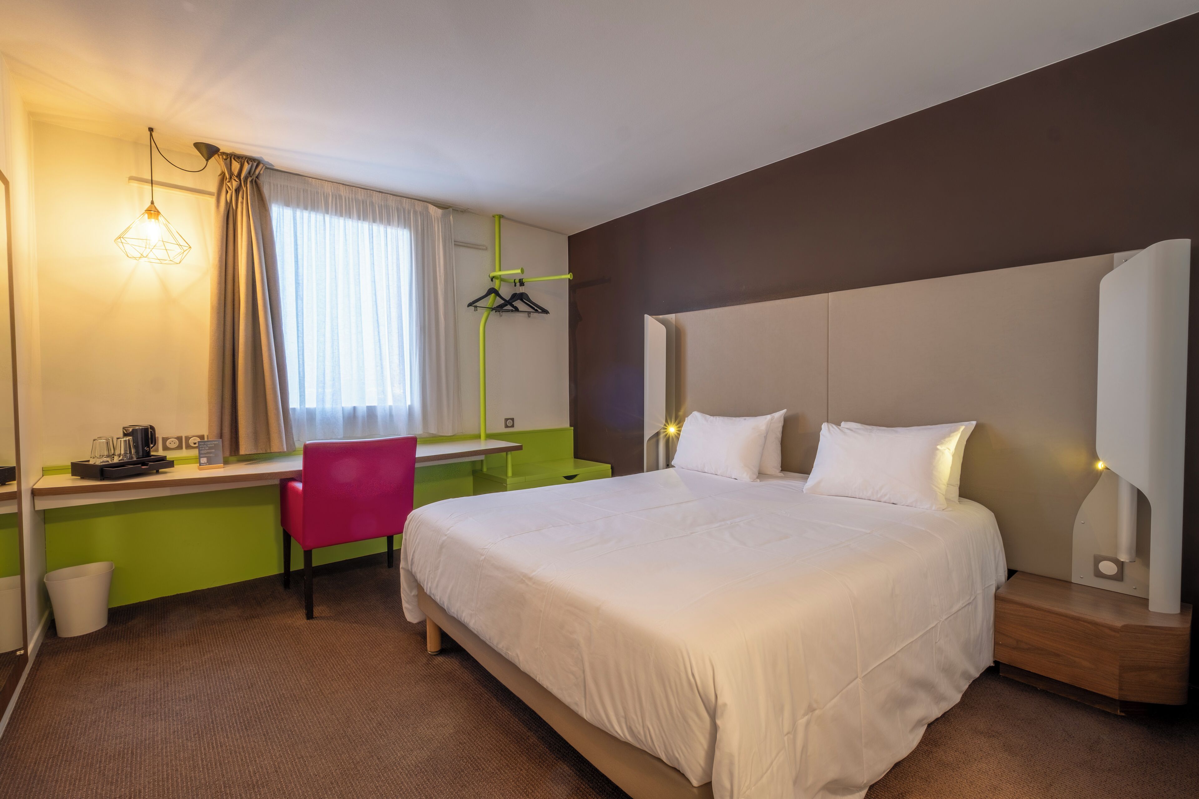 Standard Room, 1 Double Bed | Premium bedding, individually furnished, desk, laptop workspace