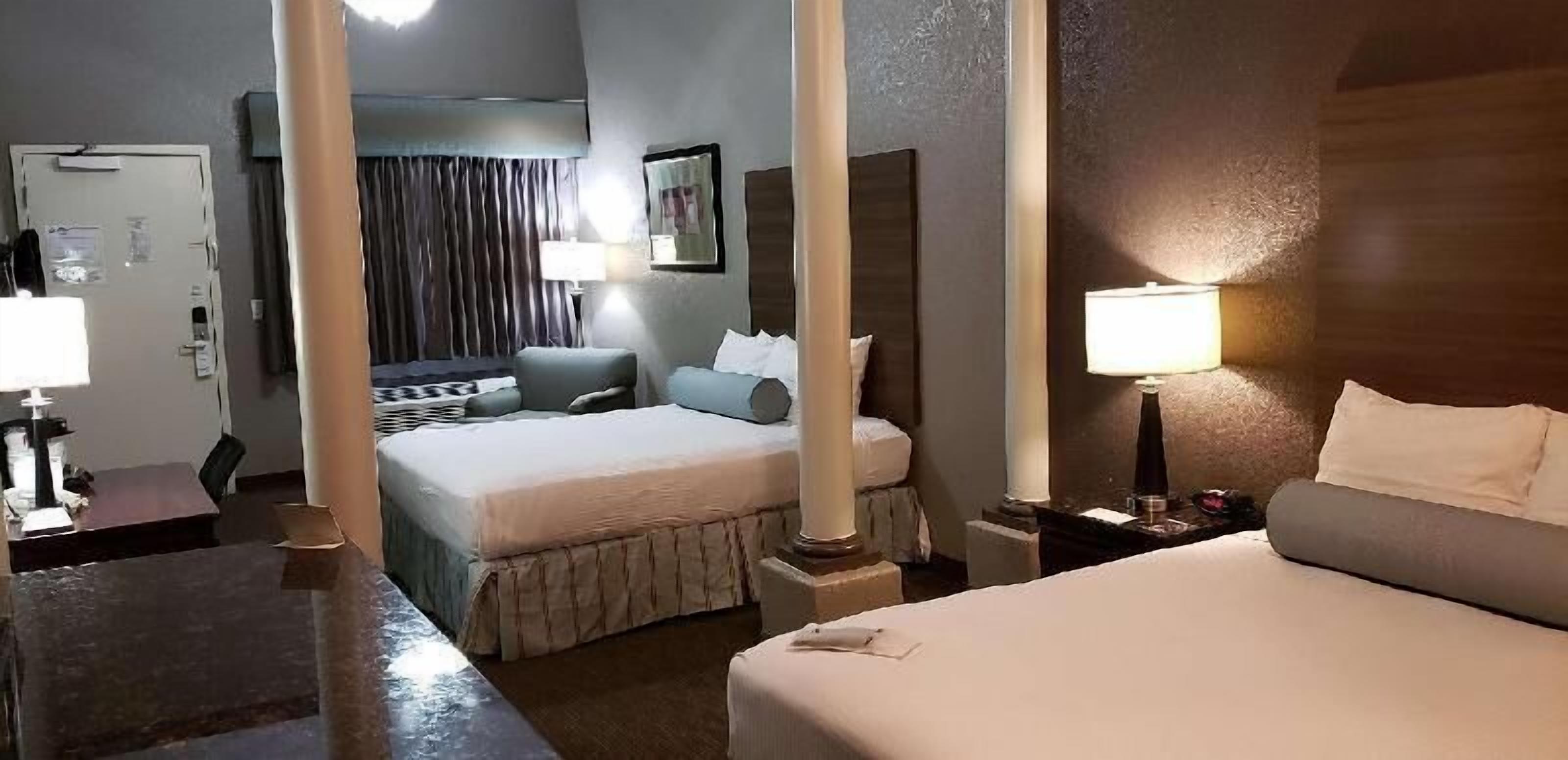 In-room safe, individually decorated, individually furnished, desk