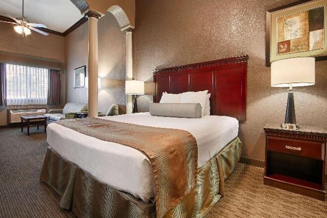 In-room safe, individually decorated, individually furnished, desk