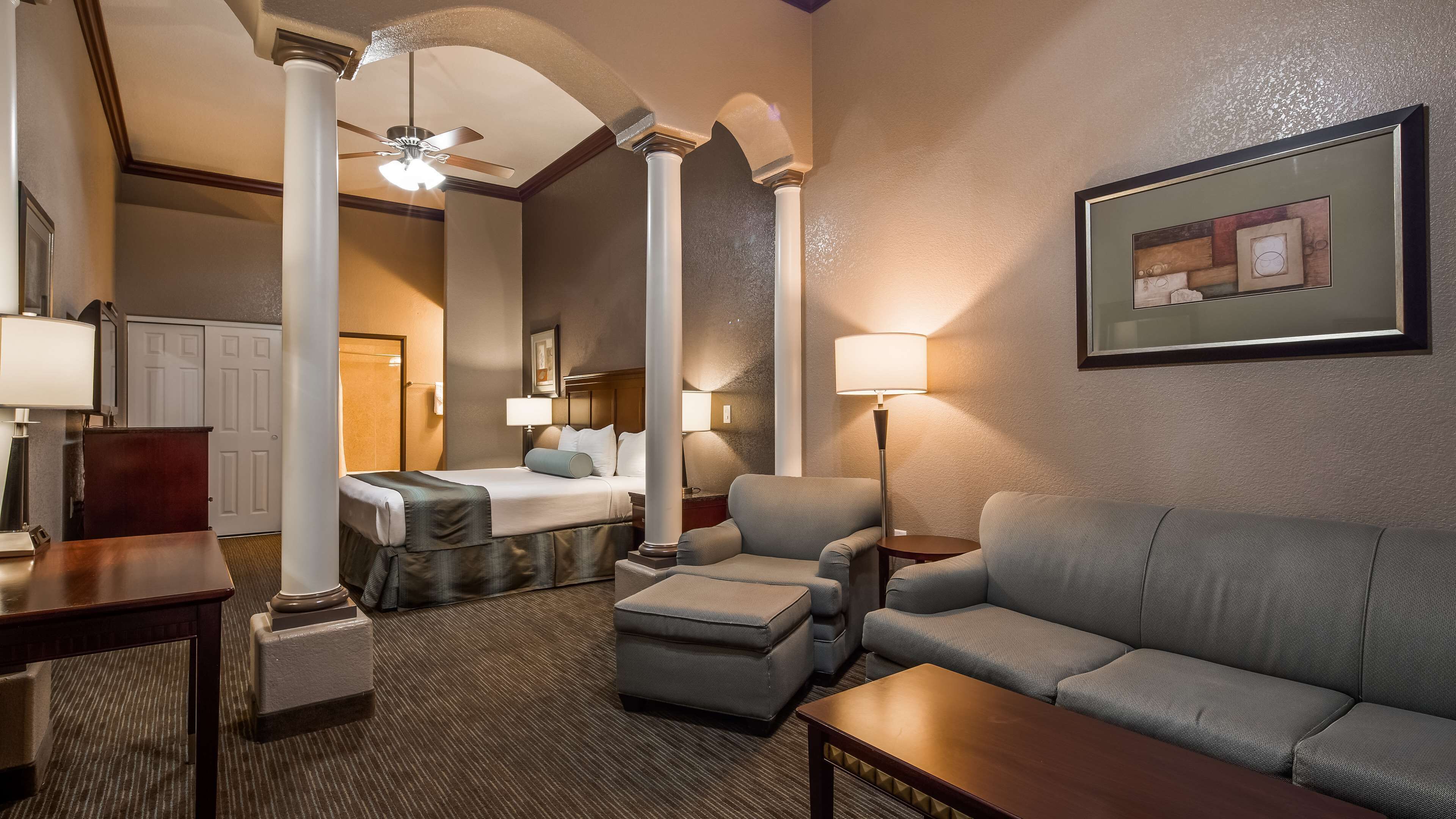 In-room safe, individually decorated, individually furnished, desk