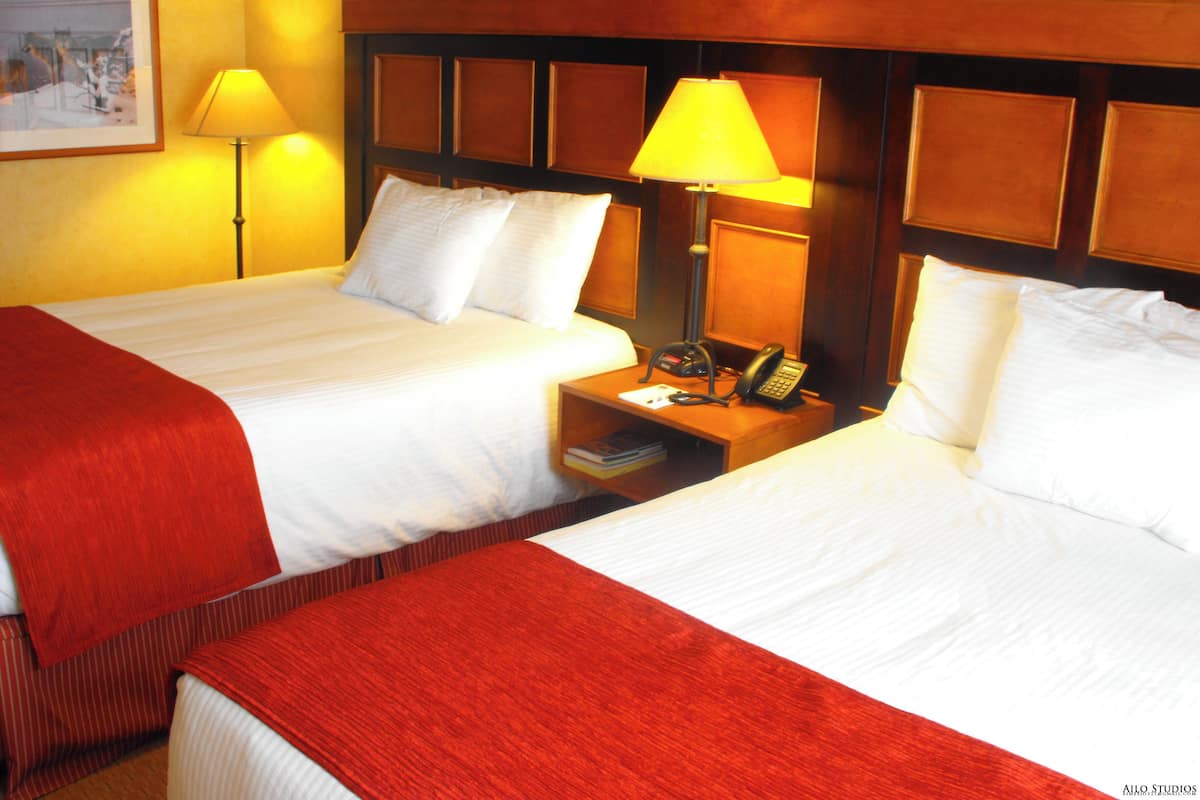 In-room safe, desk, laptop workspace, iron/ironing board
