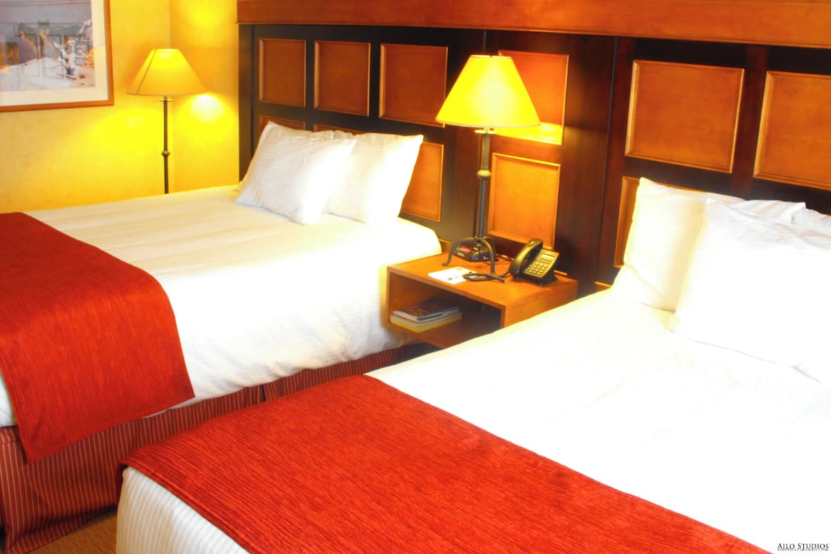 In-room safe, desk, laptop workspace, iron/ironing board