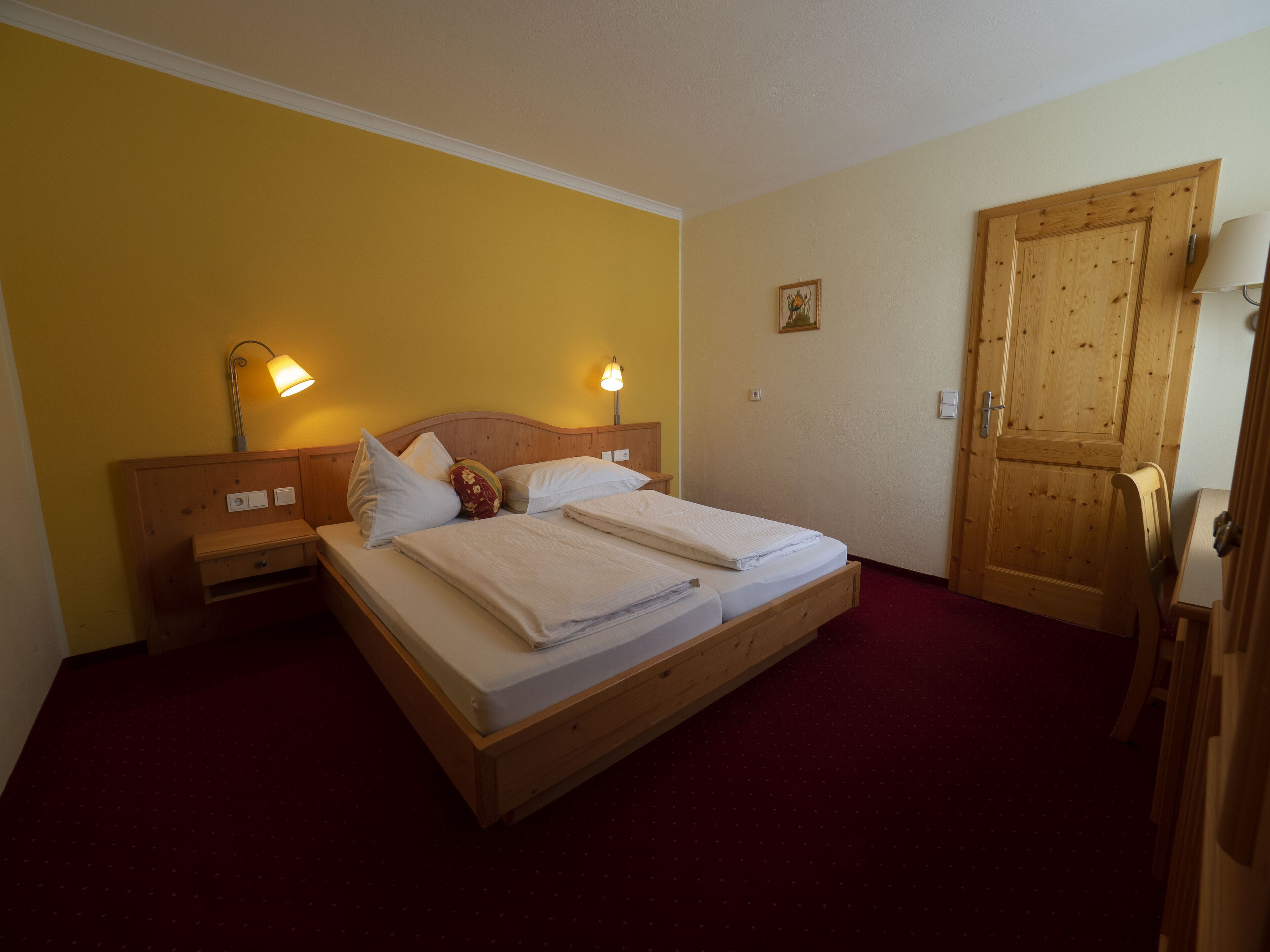 double room | premium bedding, pillow-top beds, in-room safe, individually furnished